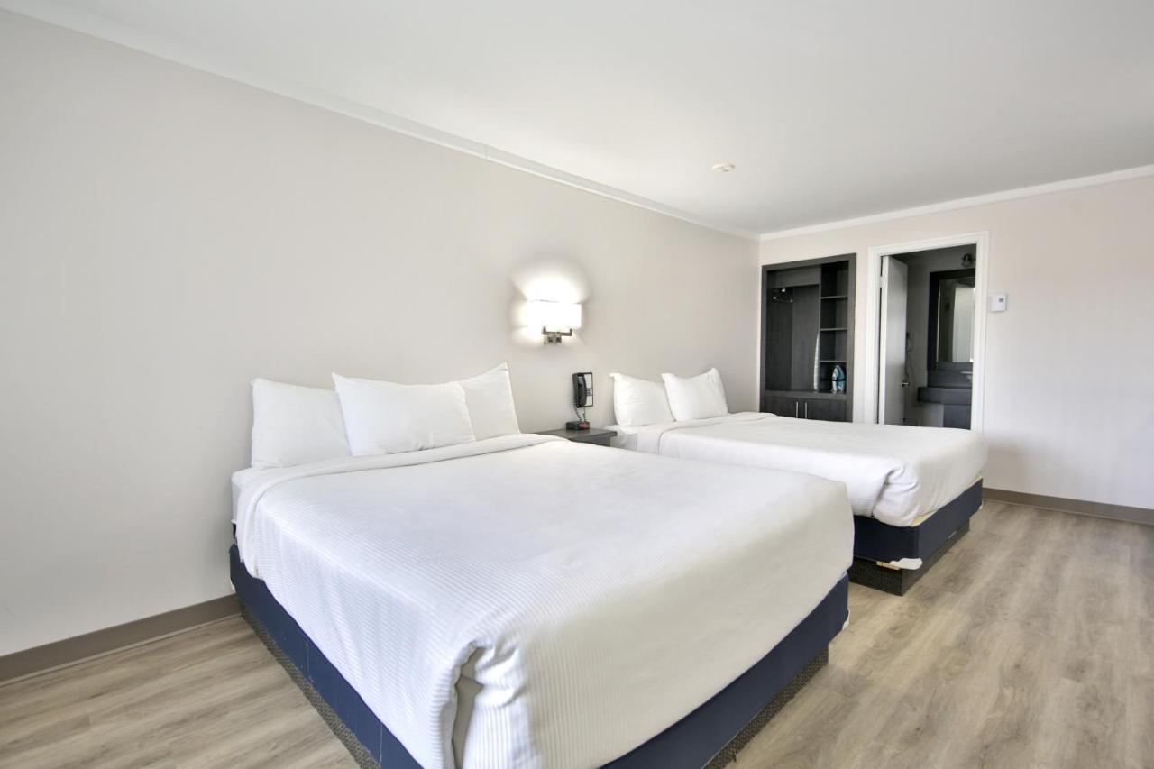 Motel Newstar ลาวาล ภายนอก รูปภาพ