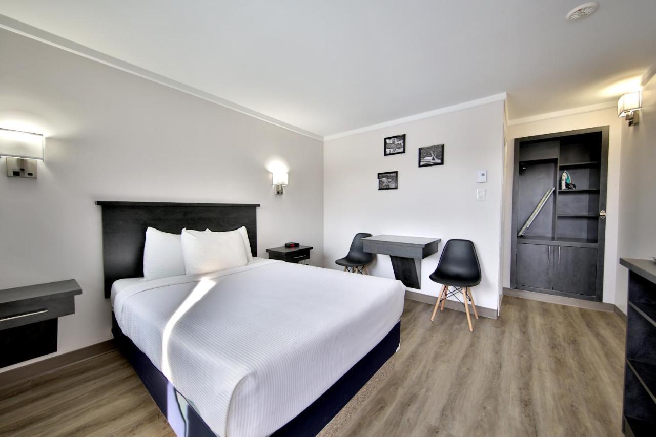 Motel Newstar ลาวาล ภายนอก รูปภาพ